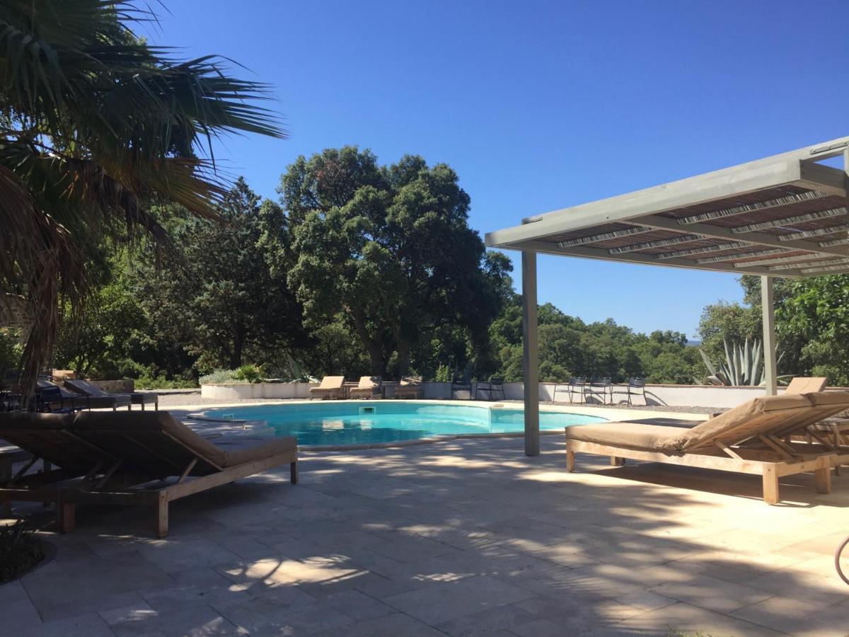 Les Aurochs Grimaud Exterior foto
