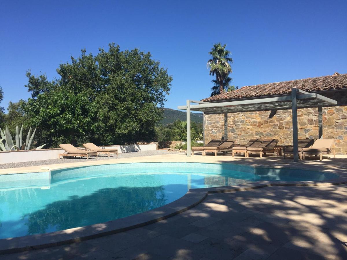 Les Aurochs Grimaud Exterior foto