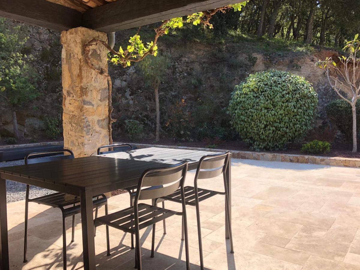 Les Aurochs Grimaud Exterior foto